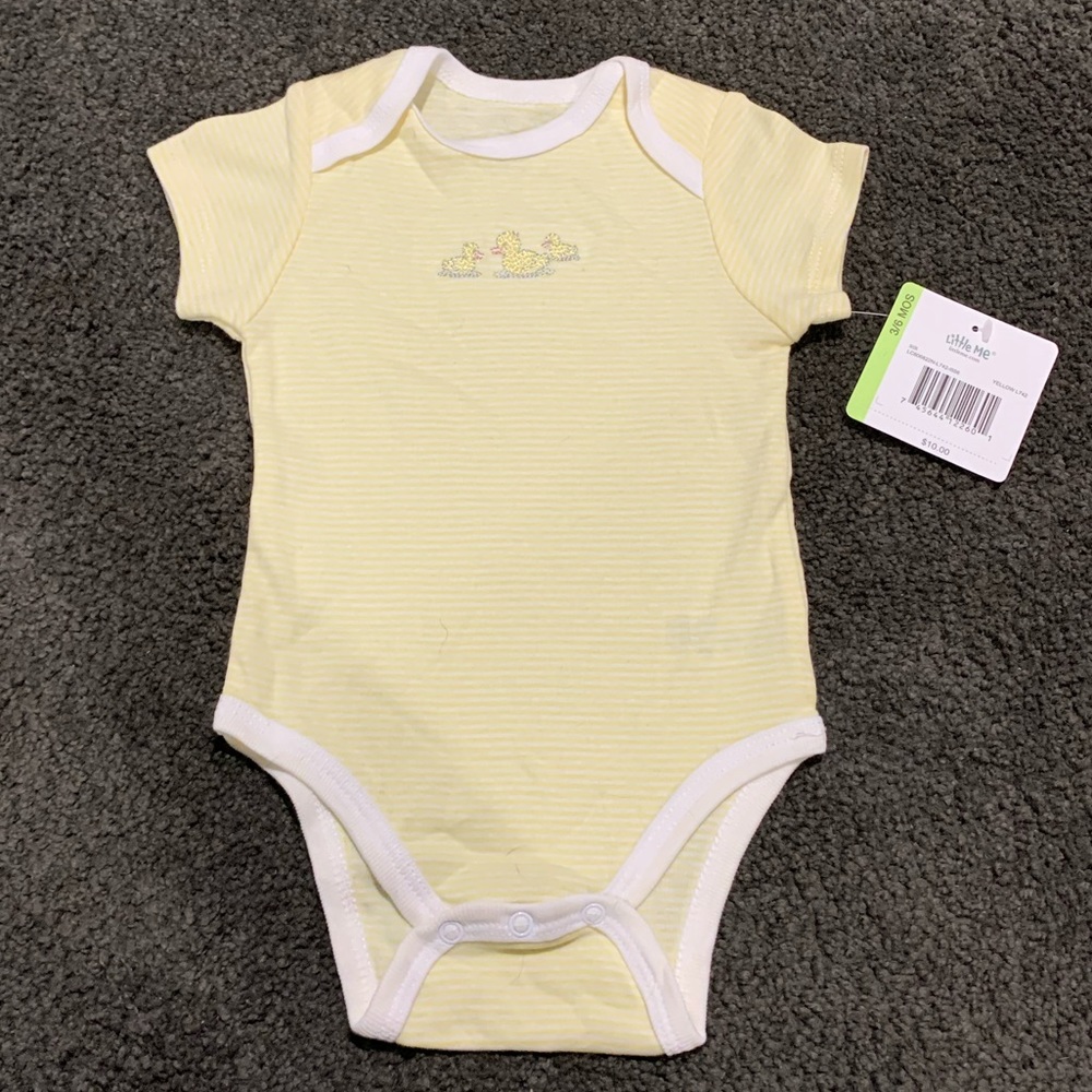 🍁 5 for $20 Little Ducks onesie by Little Me